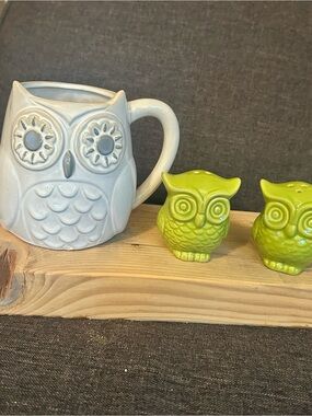 Kirklands Owl Mug with Lime Green Owl Salt & Pepper Shakers